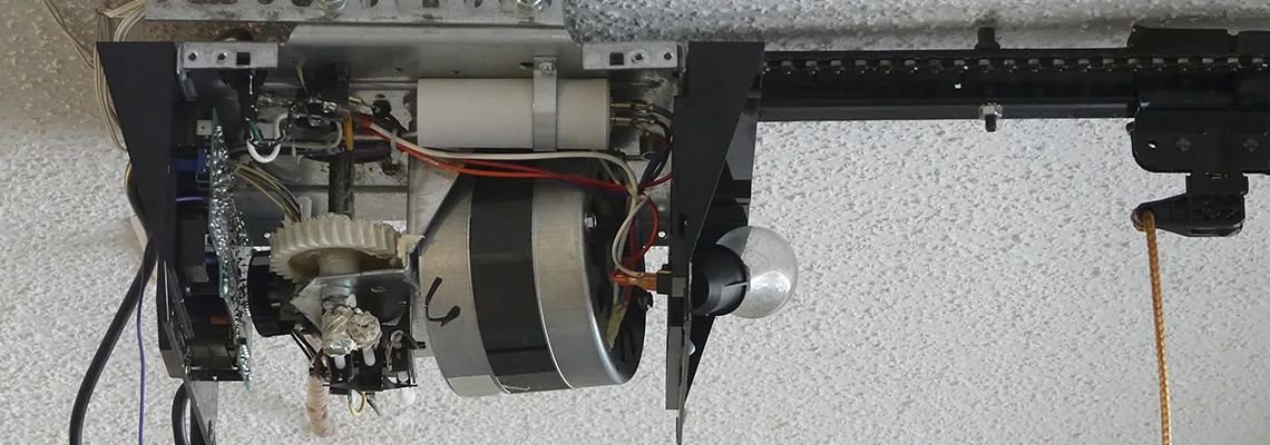 Sliding Garage Door Humming Noise Repair in Barrie, Ontario