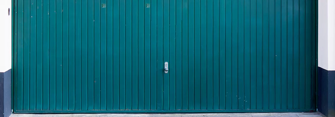 Vinyl Garage Doors Repair Specialists in Barrie, ON